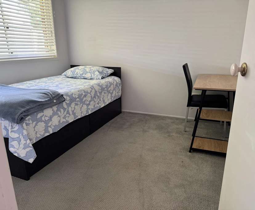 $299, Share-house, 2 rooms, Middle Ridge QLD 4350, Middle Ridge QLD 4350