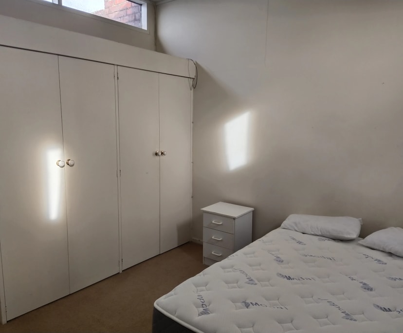 Room for Rent in East Melbourne, Melbourne 230, F...