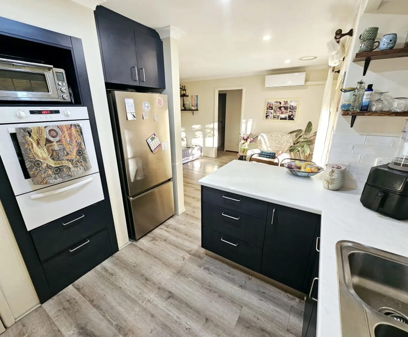 $300, Share-house, 4 bathrooms, O'Connor WA 6163