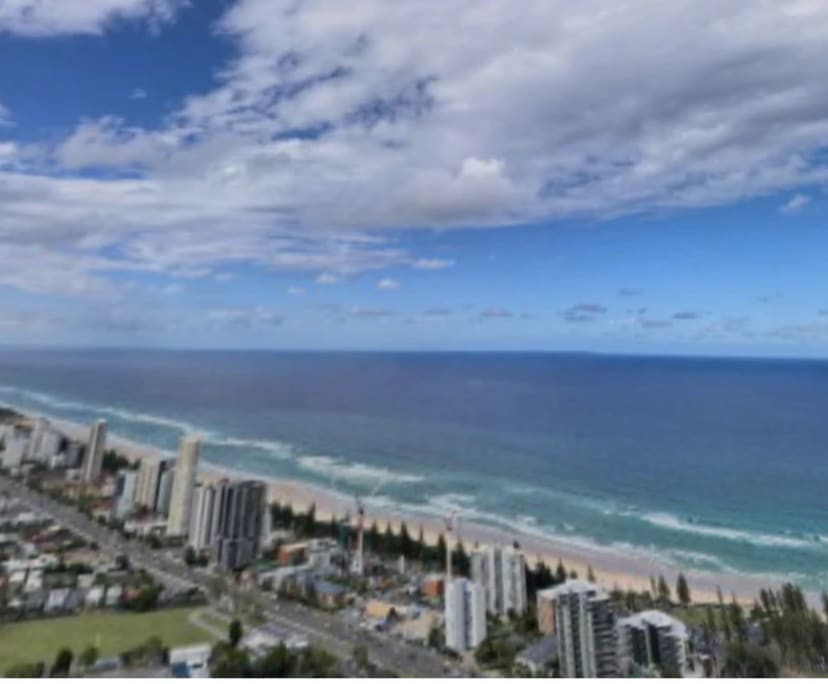 $850, Flatshare, 2 bathrooms, Burleigh Heads QLD 4220