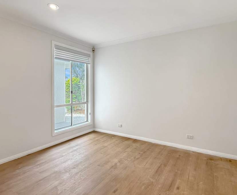 $340, Share-house, 2 rooms, Clear Island Waters QLD 4226, Clear Island Waters QLD 4226