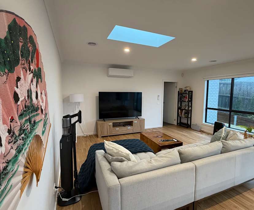 Unfurnished room in a share house