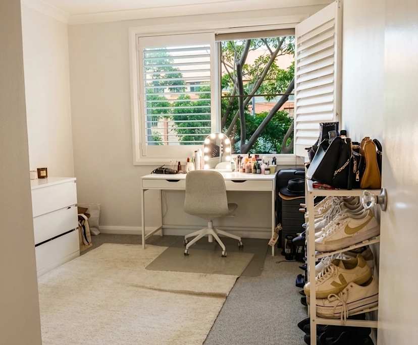 Unfurnished room in a flatshare