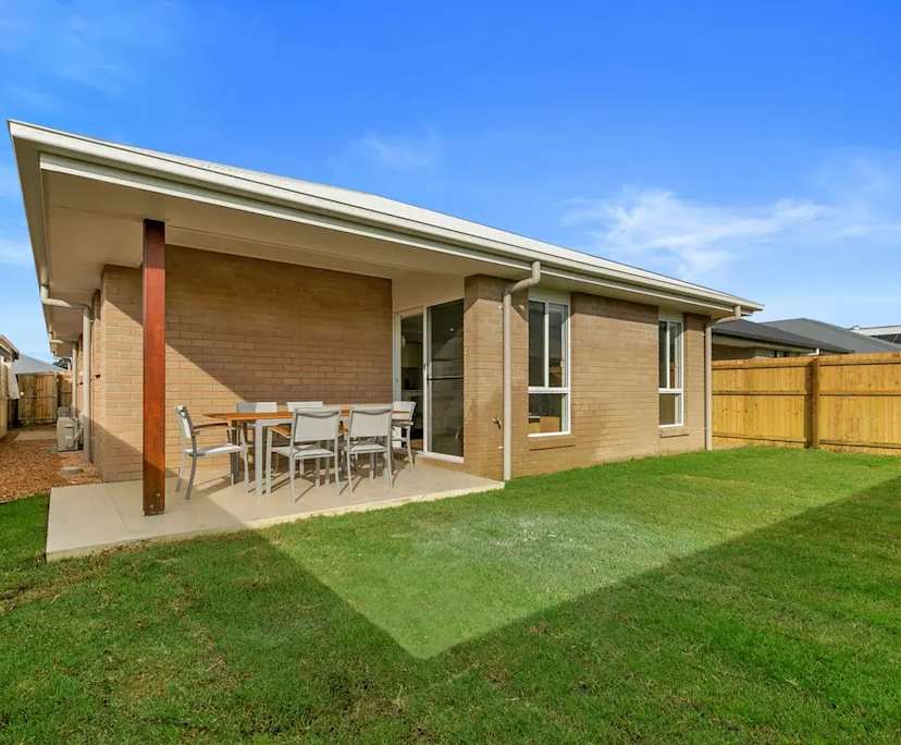 $310, Share-house, 3 bathrooms, Logan Reserve QLD 4133