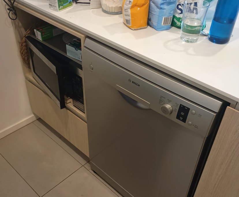 $245, Flatshare, 2 bathrooms, Mill Park VIC 3082