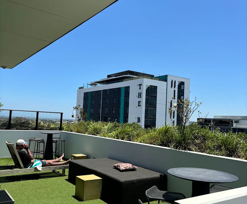 Furnished room with own bathroom