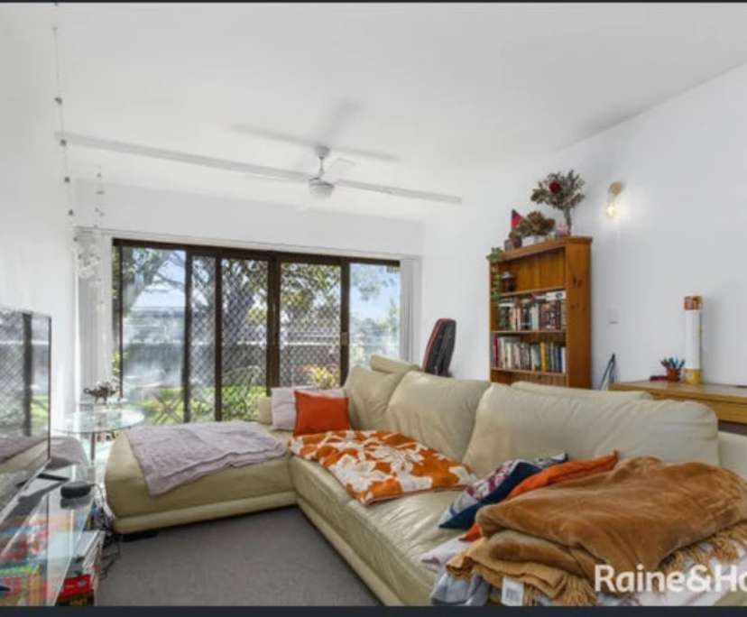 $275, Flatshare, 2 bathrooms, Georgetown NSW 2298