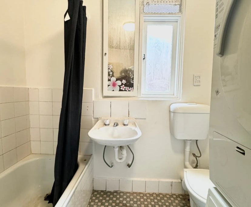 $875, Whole-property, 3 bathrooms, Balaclava VIC 3183