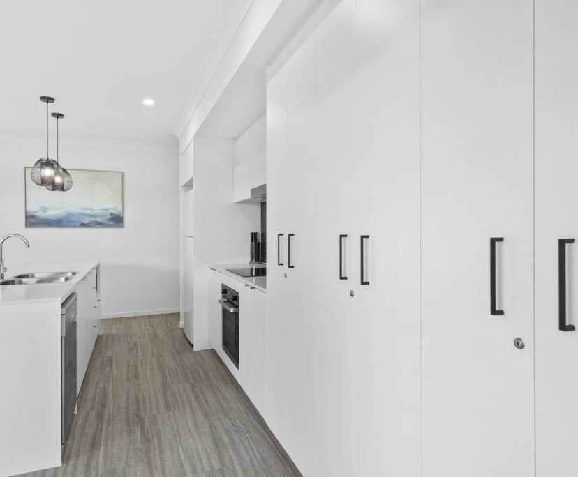 $315, Share-house, 3 bathrooms, Holmview QLD 4207