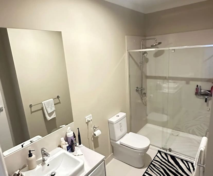 $256, Share-house, 2 bathrooms, Coburg VIC 3058