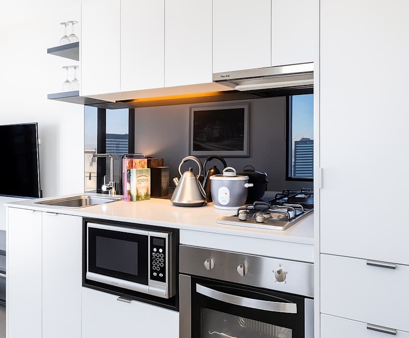 $725, 1-bed, 1 bathroom, Melbourne VIC 3000