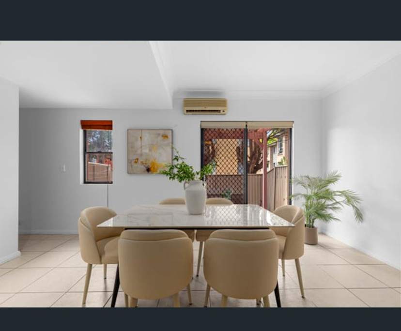 Room in a share house