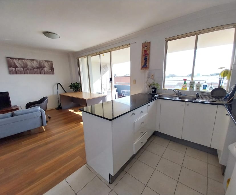 Furnished room with ensuite in a flatshare