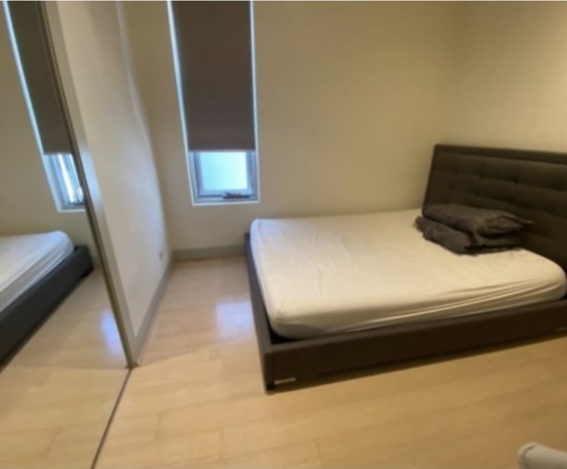 Furnished room in a flatshare
