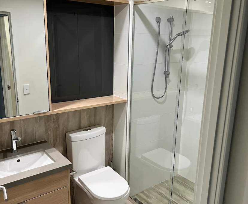 $400, Flatshare, 2 bathrooms, Kangaroo Point QLD 4169