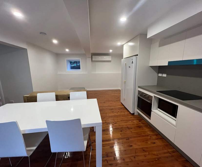 Whole property with 2 rooms for rent