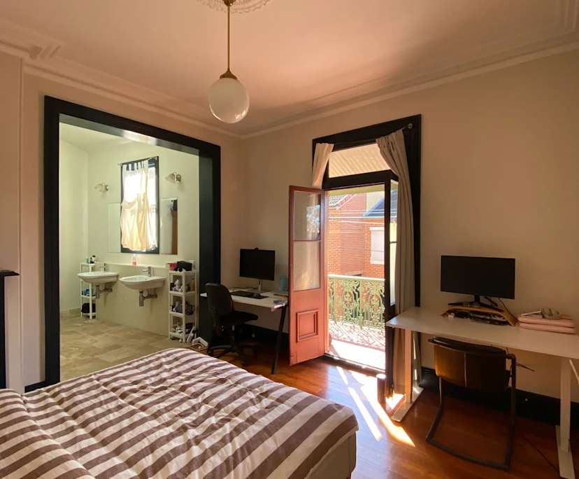 Room with ensuite in a share house