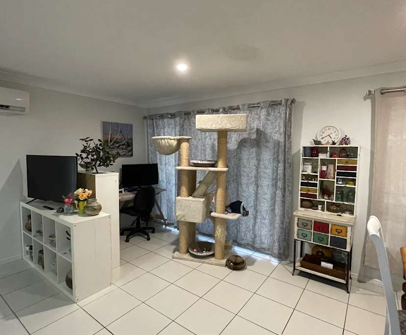 $240, Share-house, 5 bathrooms, Bundamba QLD 4304