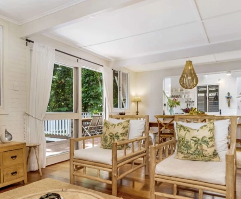 Whole property with 2 rooms for rent