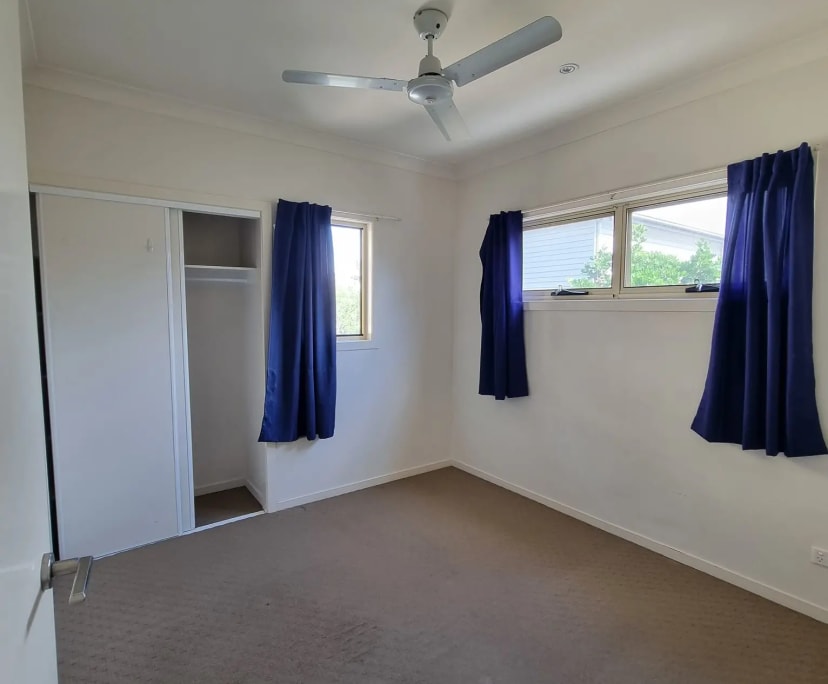 $210, Share-house, 3 bathrooms, Annerley QLD 4103