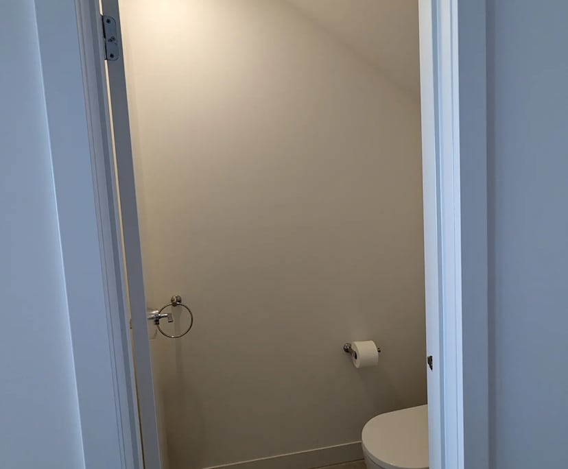 $250, Share-house, 3 bathrooms, Sunshine North VIC 3020