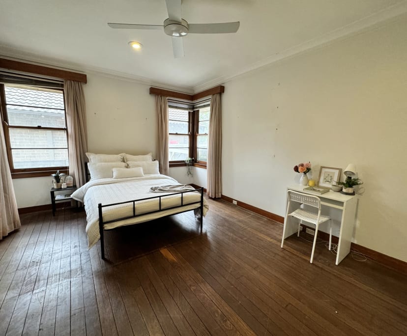 Furnished room in a share house