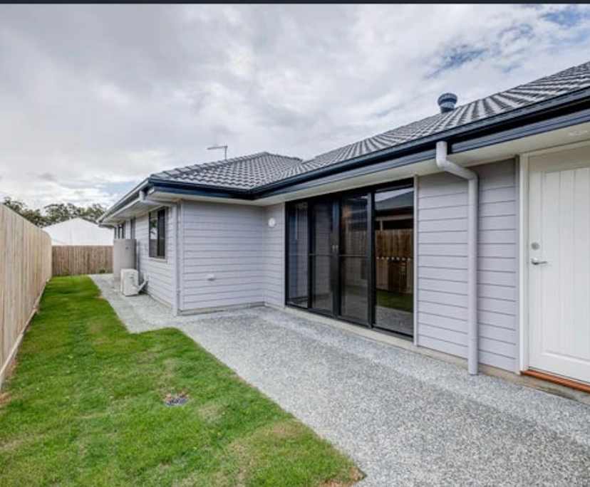 $225, Share-house, 2 bathrooms, Logan Reserve QLD 4133