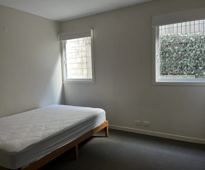 Room in a share house