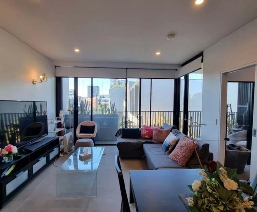 $375, 1-bed, 1 bathroom, Waterloo NSW 2017