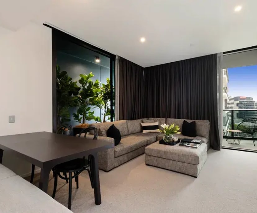 Furnished room in a flatshare