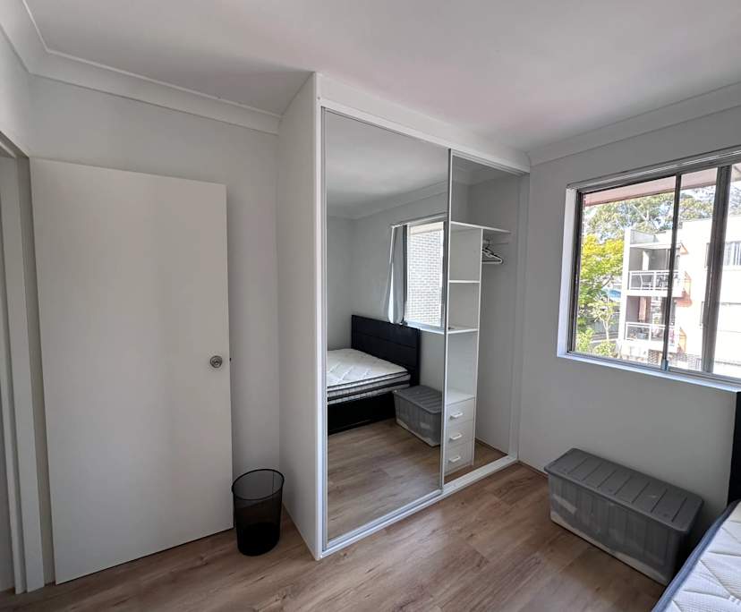 Furnished room in a flatshare