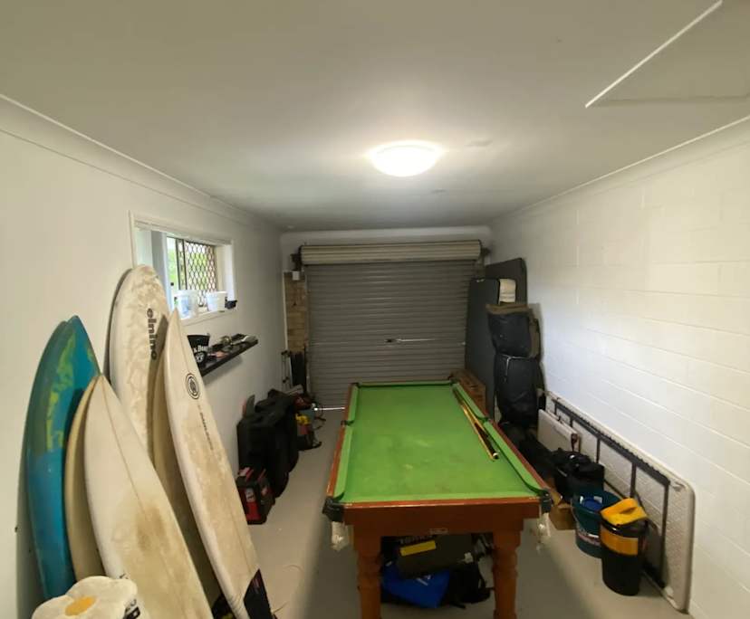 Room in a share house