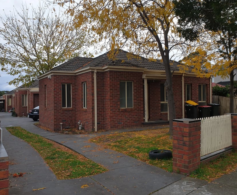 Whole property with 2 rooms for rent