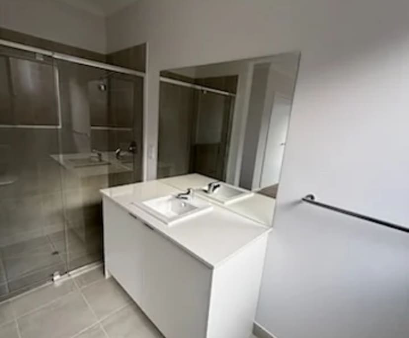 $230, Share-house, 3 bathrooms, Darley VIC 3340