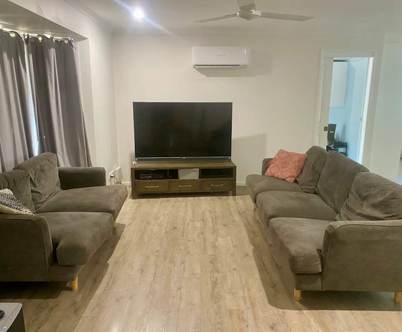 Unfurnished room in a share house