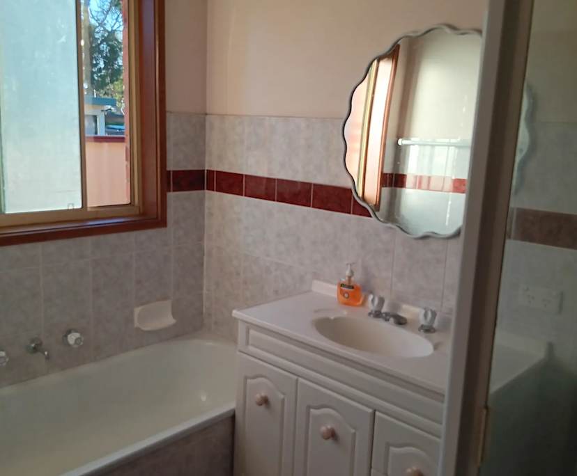 Room in a share house
