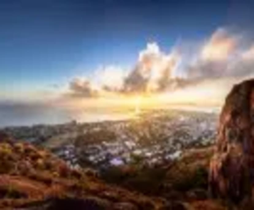 $550, Whole-property, 2 bathrooms, North Ward QLD 4810