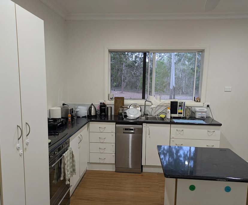 $220, Share-house, 3 bathrooms, Koah QLD 4881