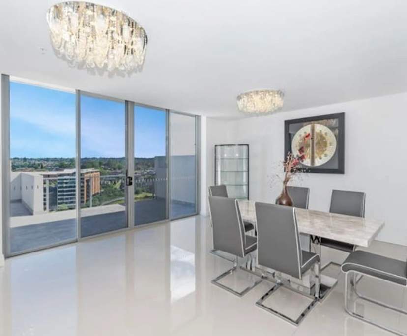 Unfurnished room in a flatshare