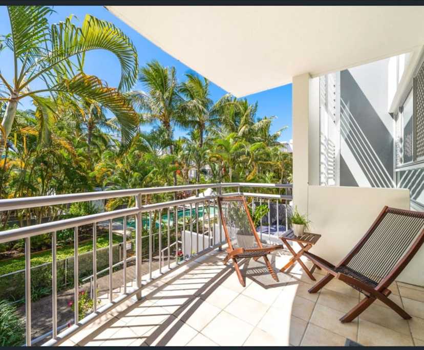 $385, Flatshare, 2 bathrooms, Labrador QLD 4215