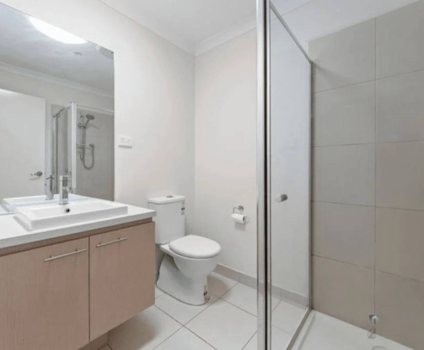 Furnished room with own bathroom