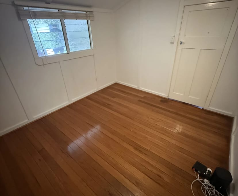 Unfurnished room in a share house