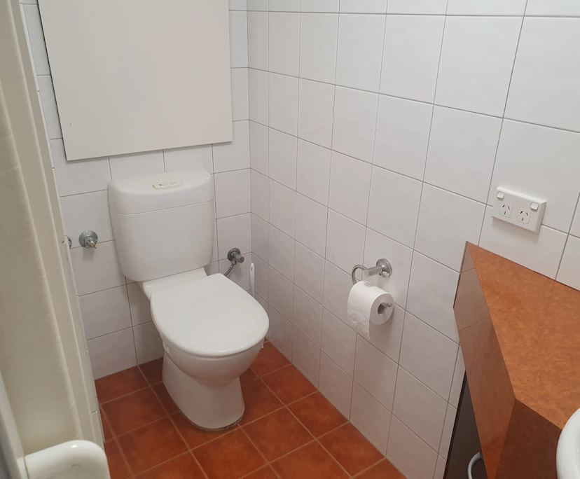 Furnished room with ensuite in a flatshare
