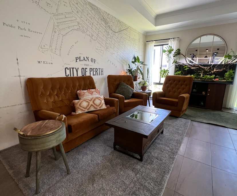 Unfurnished room with own bathroom