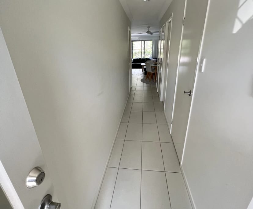 Room for Rent in Pimpama, Gold Coast 260, Unfurni...
