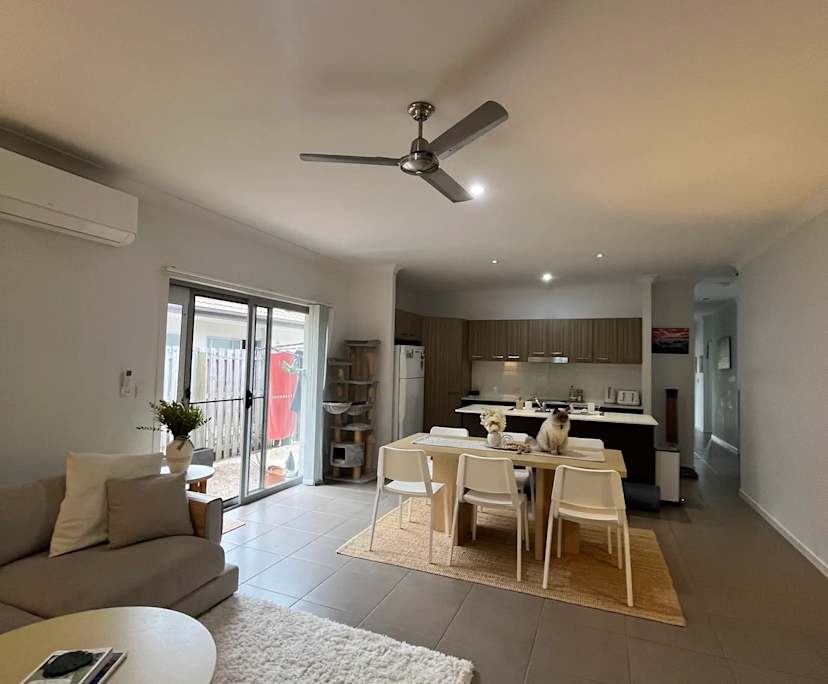 Unfurnished room in a share house