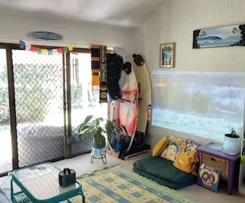 Furnished room in a share house