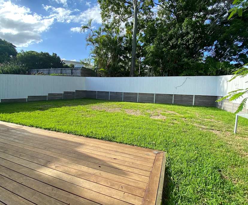 $295, Share-house, 3 bathrooms, Chapel Hill QLD 4069