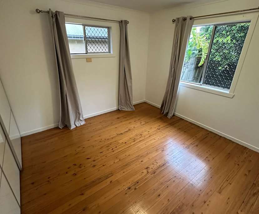 $365, Share-house, 3 bathrooms, Burleigh Heads QLD 4220