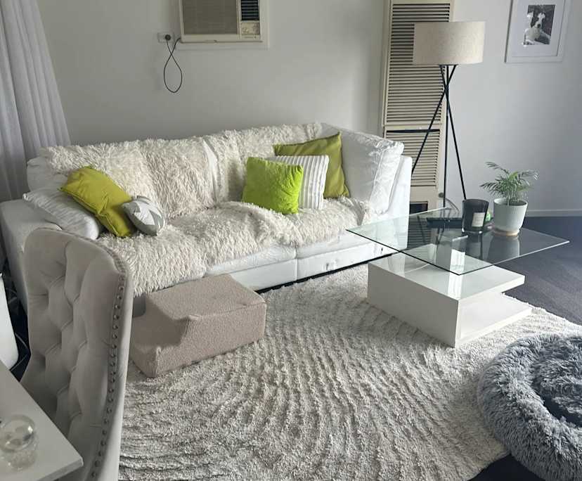 Whole property with 3 rooms for rent